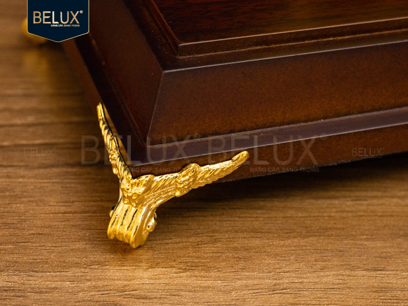 Mô hình thuyền buồm mạ vàng 24k  21×10,5x17cm M1